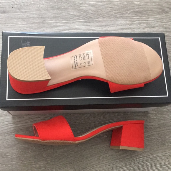 Sandel - Picture 4 of 4